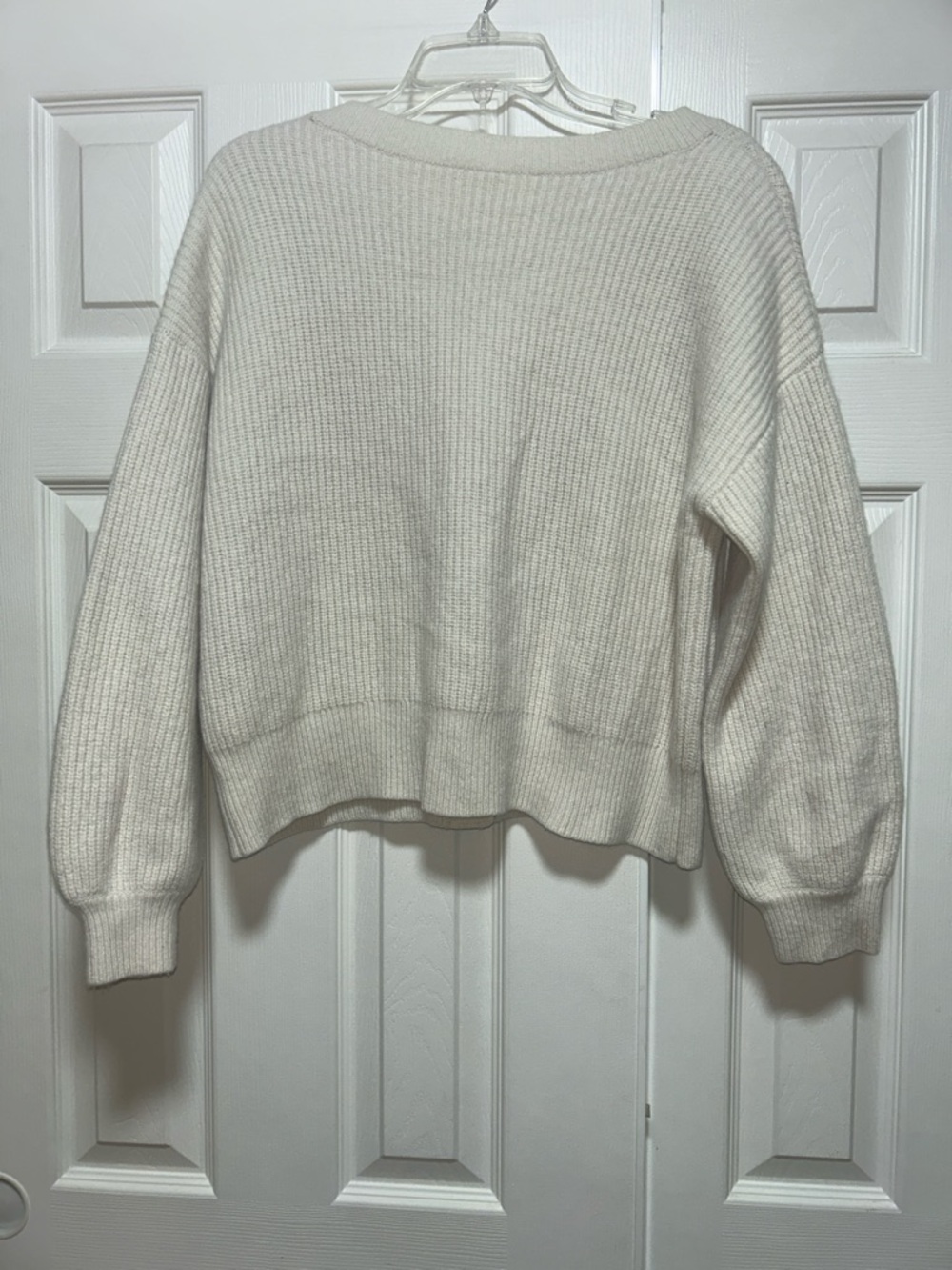 Aritzia Babaton Cream Chunky Merino Wool Lagoon Sweater Cardigan - Size Medium - Picture 3 of 9